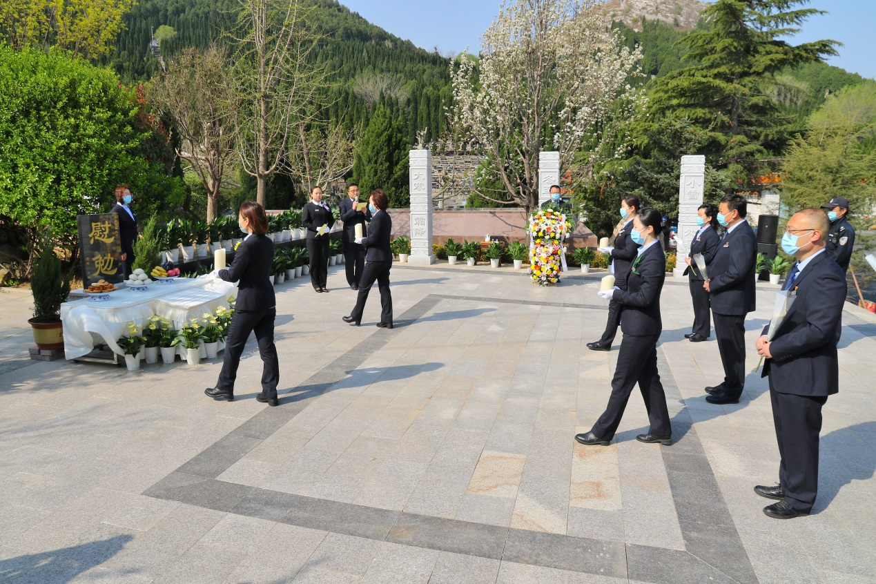 重庆仙女山公墓_省市代祭仪式在玉函山安息园举行 第1张